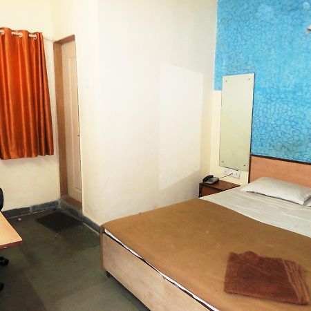 Ashtavinayak Residency Hotel Pune Exterior photo