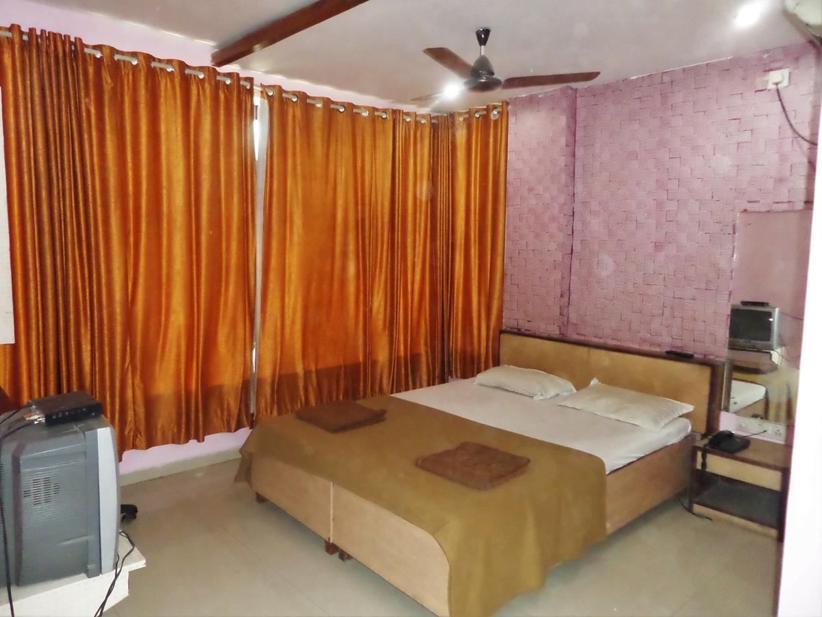 Ashtavinayak Residency Hotel Pune Exterior photo